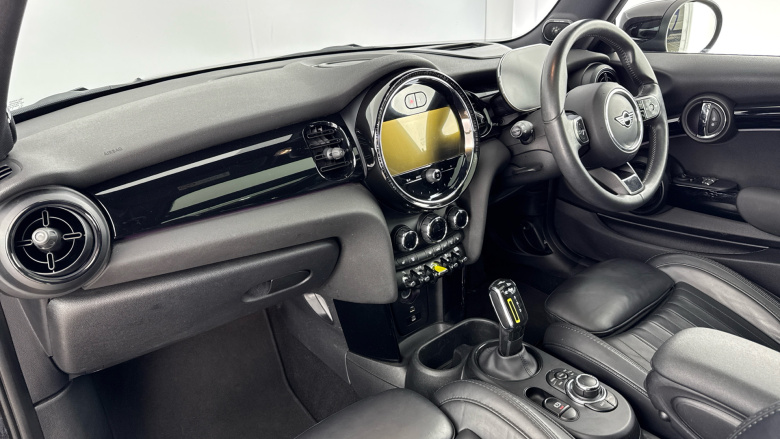 MINI Hatchback 135kW Cooper S Level 3 33kWh 3dr Auto Electric Hatchback